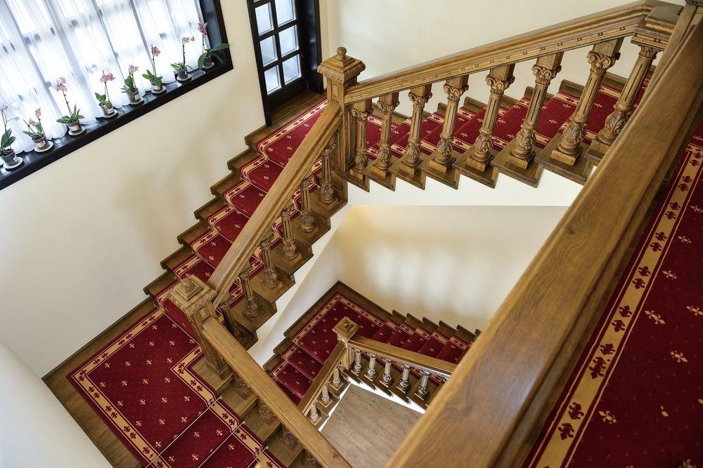 Hotel Castel Royal Mosnita Noua Екстер'єр фото